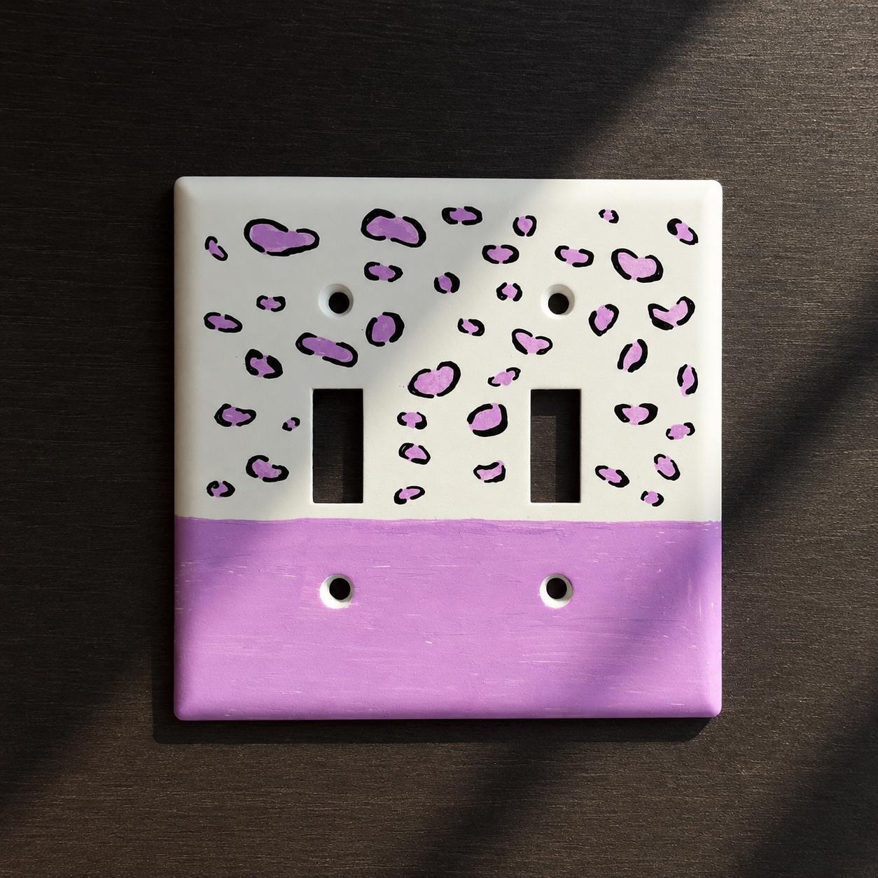 Hand-Painted Leopard Pattern Light Switch Plate, Purple Modern Pastel Cheetah Spots Outlet Wall Art