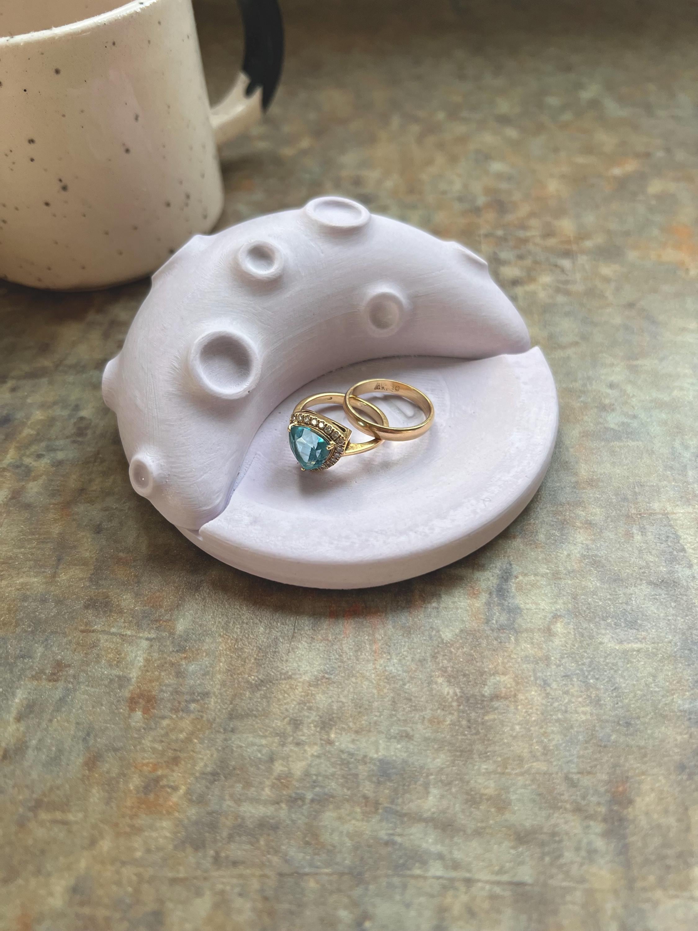 Custom Initials Ring Dish, Personalized Engagement Present, Wedding Anniversary Jewelry Bowl, Bachelorette Moon Themed Trinke